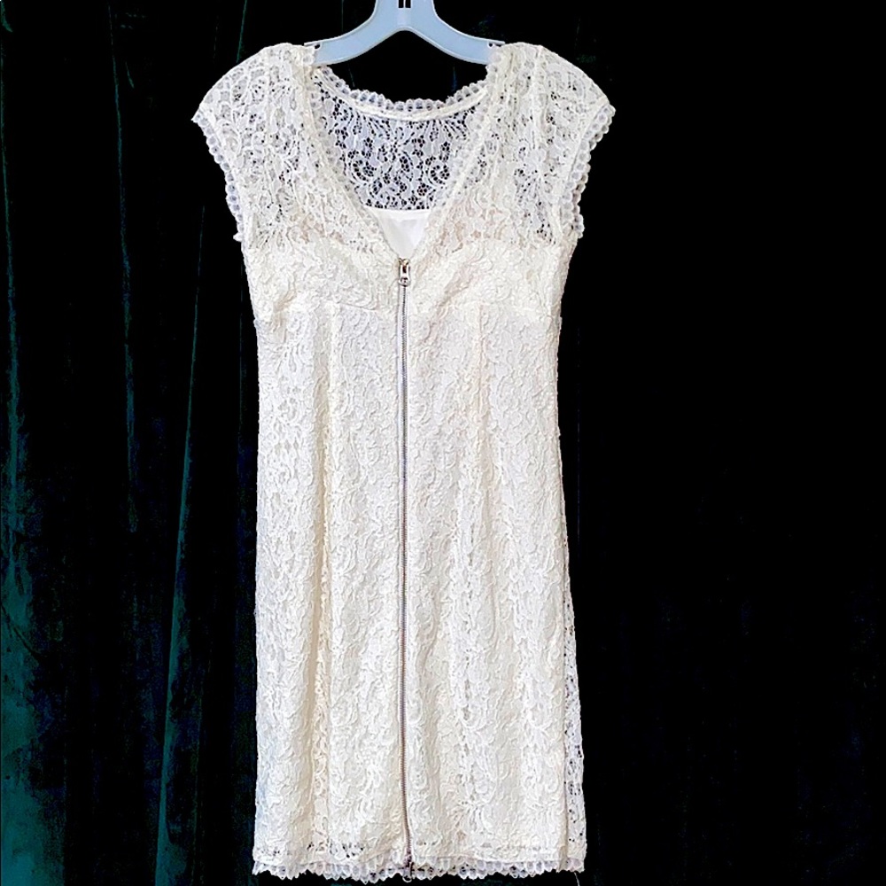 Dress - Picture 2 of 7